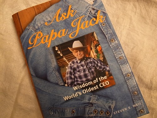アメリカ最年長のCEOだったジャック・ウェイルの伝記本「Ask Papa Jack」